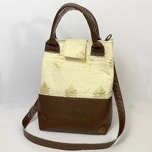 Load image into Gallery viewer, Raised Eyebrow