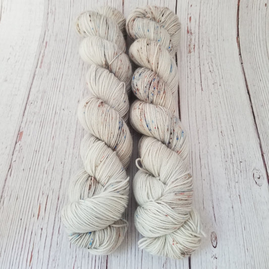 Dye to Order // Fishcakes and Crabcakes